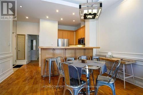 701 - 8 Wellesley Street E, Toronto (Church-Yonge Corridor), ON - Indoor Photo Showing Dining Room