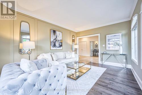 20 Renberg Drive, Markham, ON - Indoor Photo Showing Living Room