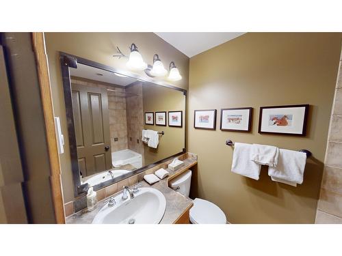 631C - 4559 Timberline Crescent, Fernie, BC - Indoor Photo Showing Bathroom