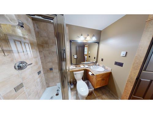 631C - 4559 Timberline Crescent, Fernie, BC - Indoor Photo Showing Bathroom