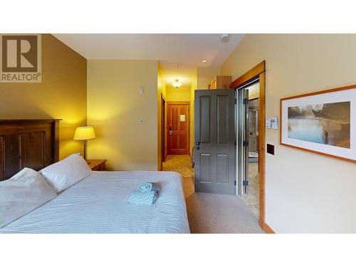 4559 Timberline Crescent Unit# 631C, Fernie, BC - Indoor Photo Showing Bedroom