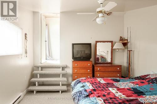 39 Dagwaagi Lane N, Curve Lake First Nation 35 (Curve Lake First Nation), ON - Indoor Photo Showing Bedroom