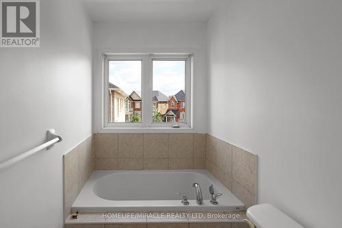 35 Harpreet Circle, Toronto (West Humber-Clairville), ON - Indoor Photo Showing Bathroom