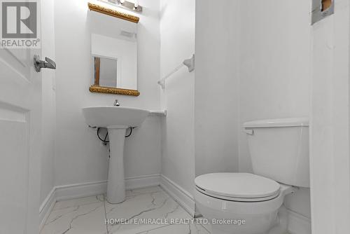 35 Harpreet Circle, Toronto (West Humber-Clairville), ON - Indoor Photo Showing Bathroom