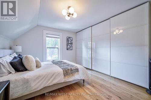 58 Myrtle Avenue, Toronto (South Riverdale), ON - Indoor Photo Showing Bedroom