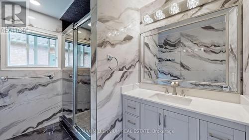 239 Vellore Woods Boulevard, Vaughan (Vellore Village), ON - Indoor Photo Showing Bathroom