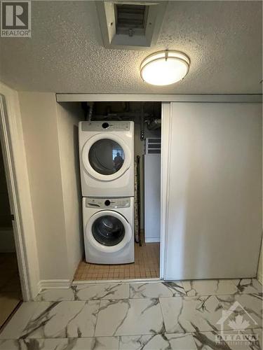 18 Nepean Street Unit#701, Ottawa, ON - Indoor Photo Showing Laundry Room