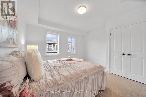 29 - 20 Lunar Crescent, Mississauga (Streetsville), ON - Indoor Photo Showing Bedroom