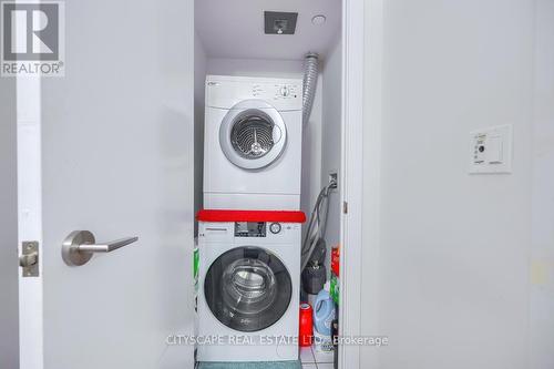 406 - 255 Village Green Square, Toronto (Agincourt South-Malvern West), ON - Indoor Photo Showing Laundry Room