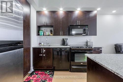 1906 - 181 Wynford Drive, Toronto (Banbury-Don Mills), ON - Indoor Photo Showing Kitchen With Upgraded Kitchen