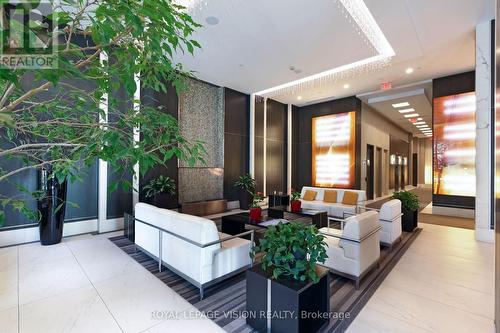 1906 - 181 Wynford Drive, Toronto (Banbury-Don Mills), ON - Indoor