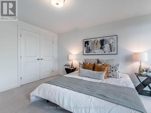 4023 Sixth Line, Oakville, ON - Indoor Photo Showing Bedroom