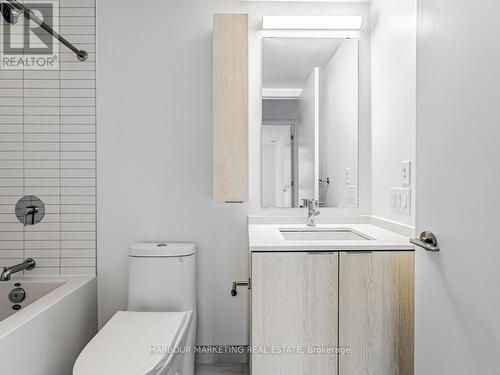 426 - 86 Dundas Street, Mississauga (Cooksville), ON - Indoor Photo Showing Bathroom