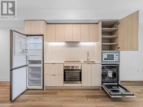 426 - 86 Dundas Street, Mississauga (Cooksville), ON - Indoor Photo Showing Kitchen