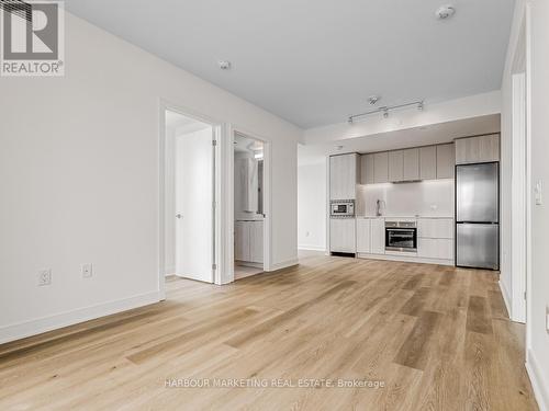 802 - 86 Dundas Street, Mississauga (Cooksville), ON - Indoor Photo Showing Kitchen