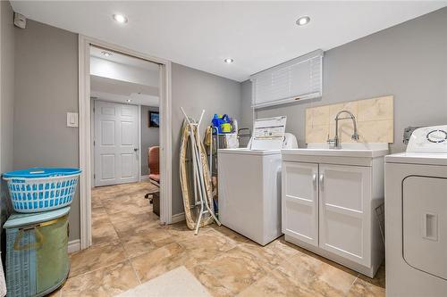 625 Tate Avenue, Hamilton, ON - Indoor Photo Showing Laundry Room