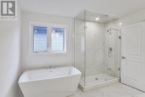 3176 Searidge Street, Severn (West Shore), ON - Indoor Photo Showing Bathroom