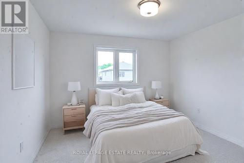 3176 Searidge Street, Severn (West Shore), ON - Indoor Photo Showing Bedroom