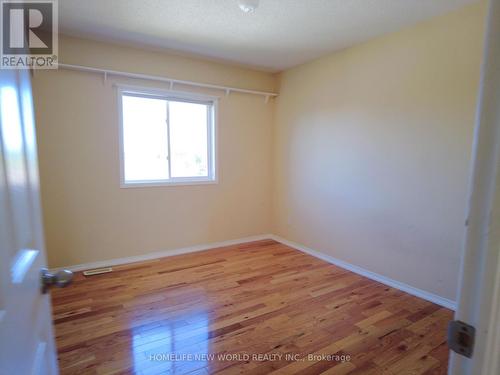 28 Lougheed Road, Barrie, ON - Indoor Photo Showing Other Room