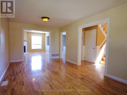 28 Lougheed Road, Barrie, ON - Indoor Photo Showing Other Room