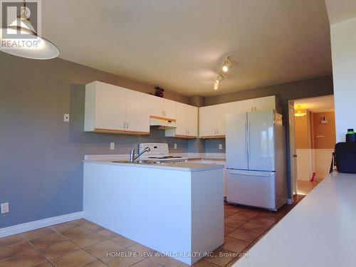 28 Lougheed Road, Barrie, ON - Indoor Photo Showing Kitchen