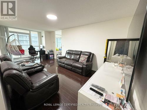 1602 - 18 Spring Garden Avenue, Toronto (Willowdale East), ON - Indoor Photo Showing Living Room