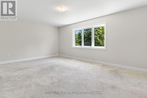 7688 Tupelo Crescent E, Niagara Falls, ON - Indoor Photo Showing Other Room