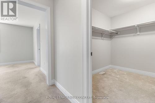 7688 Tupelo Crescent E, Niagara Falls, ON - Indoor Photo Showing Other Room