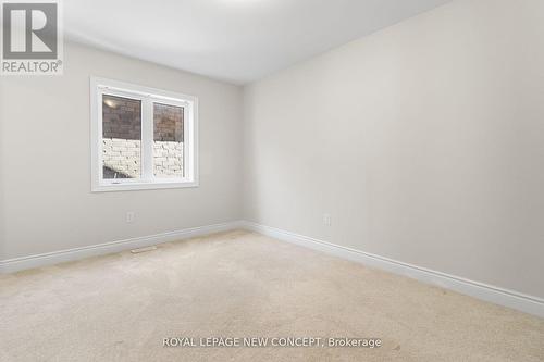 7688 Tupelo Crescent E, Niagara Falls, ON - Indoor Photo Showing Other Room