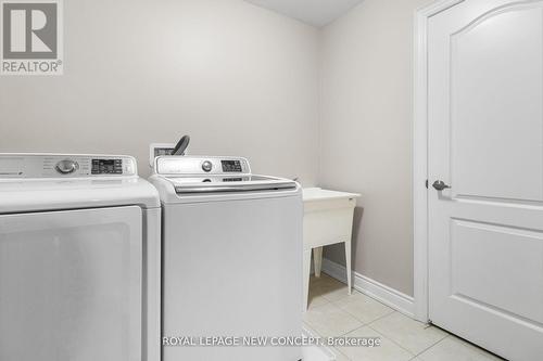 7688 Tupelo Crescent E, Niagara Falls, ON - Indoor Photo Showing Laundry Room