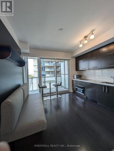 907 - 1080 Bay Street, Toronto, ON - Indoor