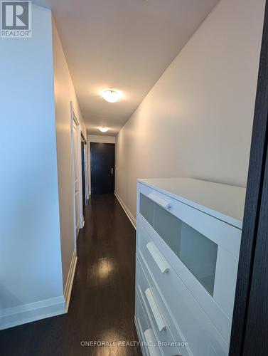 907 - 1080 Bay Street, Toronto, ON - Indoor Photo Showing Other Room