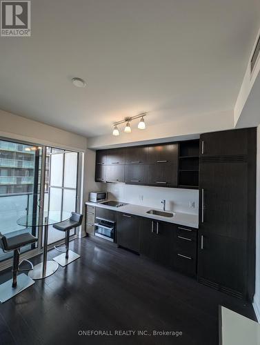 907 - 1080 Bay Street, Toronto, ON - Indoor Photo Showing Other Room