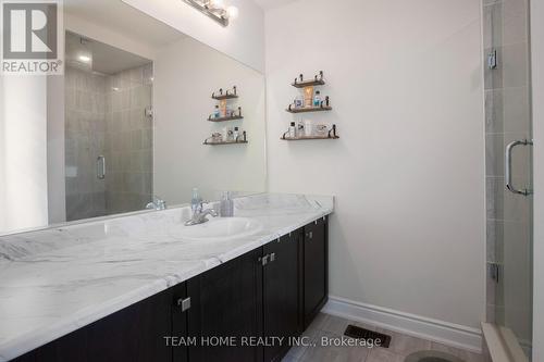 163 Sutherland Avenue, Bradford West Gwillimbury, ON - Indoor Photo Showing Bathroom