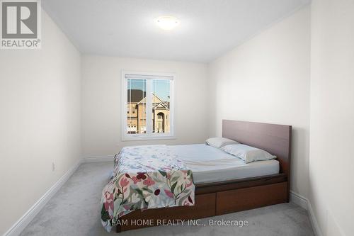 163 Sutherland Avenue, Bradford West Gwillimbury, ON - Indoor Photo Showing Bedroom