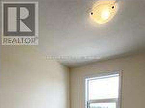 14 Russel Wice Avenue, Richmond Hill, ON - Indoor Photo Showing Other Room