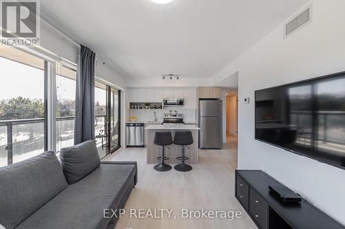 A216 - 1117 Cooke Boulevard, Burlington (Lasalle), ON - Indoor Photo Showing Living Room