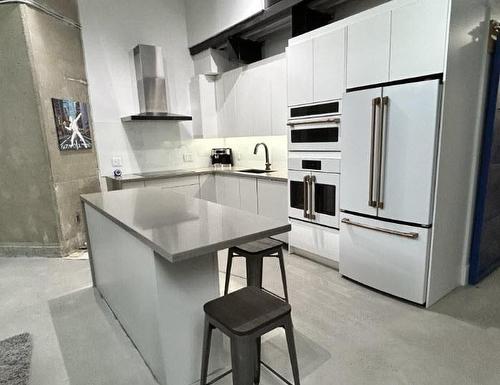 66 Bay Street S|Unit #105, Hamilton, ON - Indoor Photo Showing Kitchen With Stainless Steel Kitchen With Upgraded Kitchen