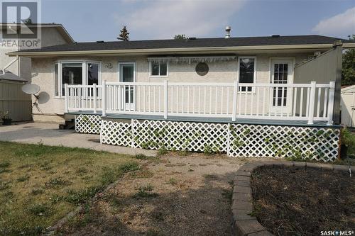 1747 Boyd Street E, Regina, SK - Outdoor With Deck Patio Veranda