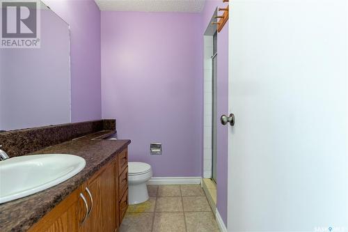 1747 Boyd Street E, Regina, SK - Indoor Photo Showing Bathroom