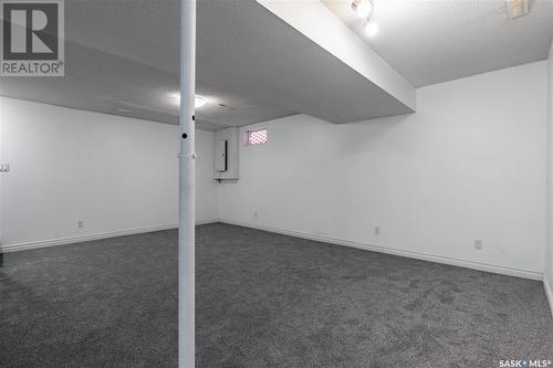 1747 Boyd Street E, Regina, SK - Indoor Photo Showing Other Room