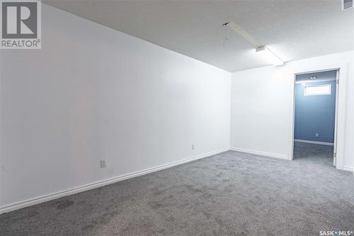 1747 Boyd Street E, Regina, SK - Indoor Photo Showing Other Room