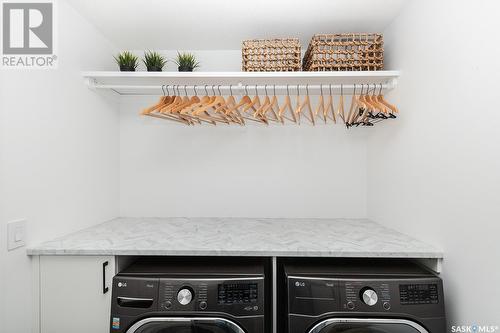 327 Aniskotaw Bend, Saskatoon, SK - Indoor Photo Showing Laundry Room