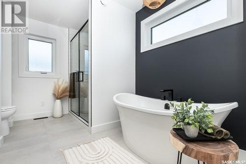 327 Aniskotaw Bend, Saskatoon, SK - Indoor Photo Showing Bathroom