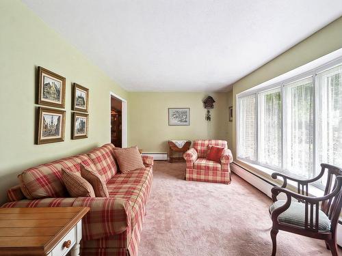 Living room - 799 Rue Mountainview, Otterburn Park, QC - Indoor Photo Showing Living Room