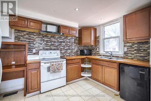 20364 St. Andrews Road, Caledon, ON - Indoor Photo Showing Kitchen With Double Sink