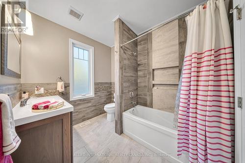 3157 Bethune Avenue, Fort Erie, ON - Indoor Photo Showing Bathroom