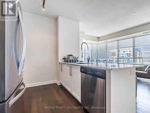 3102 - 4011 Brickstone Mews, Mississauga (City Centre), ON - Indoor Photo Showing Kitchen With Stainless Steel Kitchen With Upgraded Kitchen