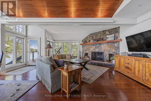 B-209 Lumsden Island W, The Archipelago, ON - Indoor Photo Showing Living Room With Fireplace