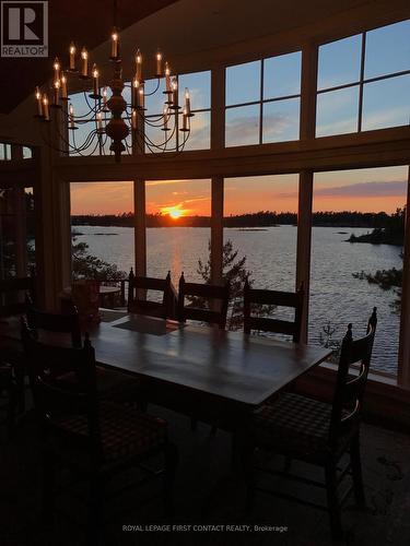 B-209 Lumsden Island W, The Archipelago, ON - Indoor Photo Showing Dining Room With Body Of Water